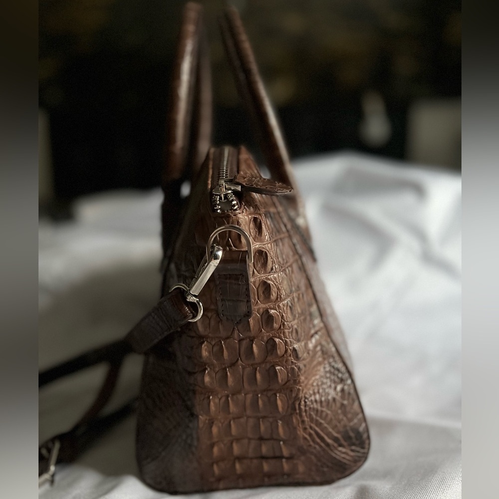 Handmade Leather Alligator Hand Bags - Picture 14 of 16